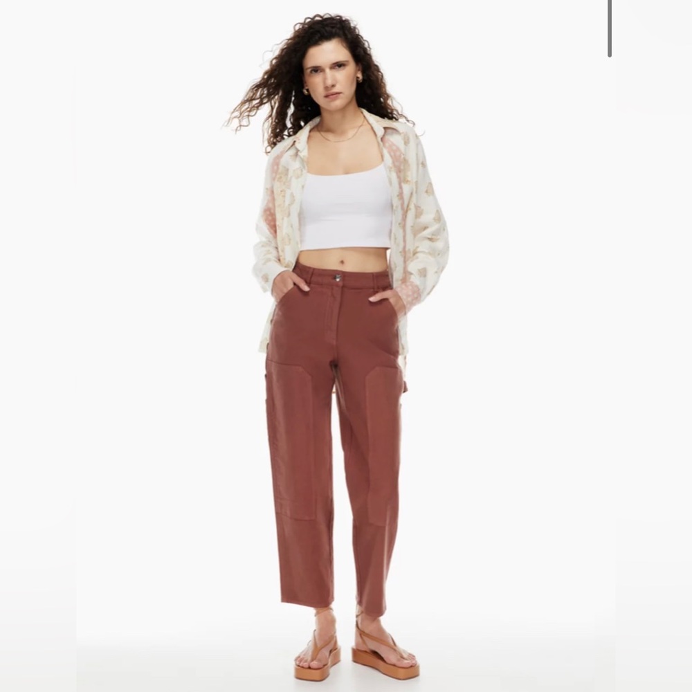 Aritzia Wilfred Free high waisted utility pant